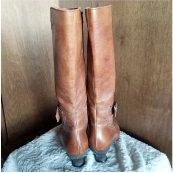 La CANADIENNE Tan Leather Heeled Boots - Picture 12 of 12